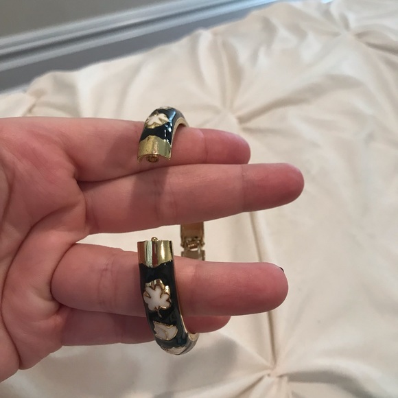 Leaves, Flowers, Butterfly Magnet Bangle - Picture 7 of 7